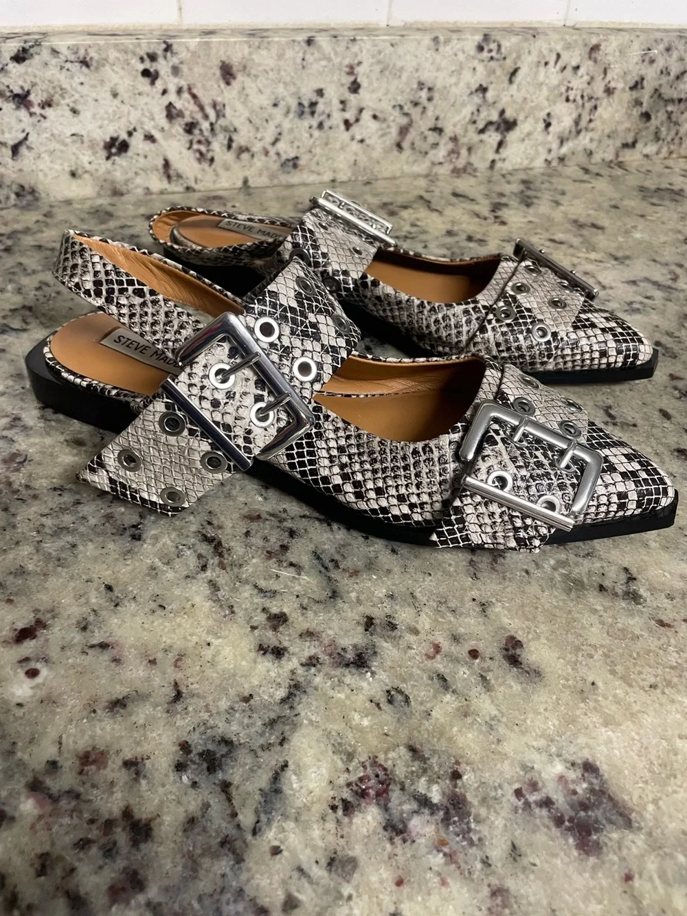 Steve Madden Graya Snakeskin Buckle Slingback Flats point toe woman 9.5